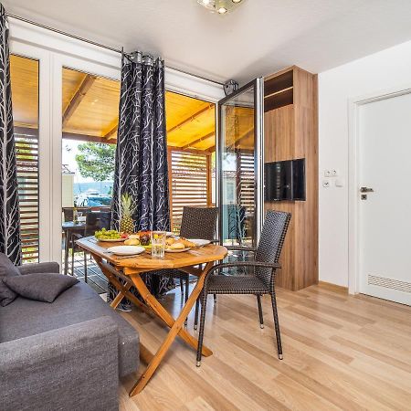 Mediteran Travel Mobile Homes Uvala Slana Selce Kültér fotó